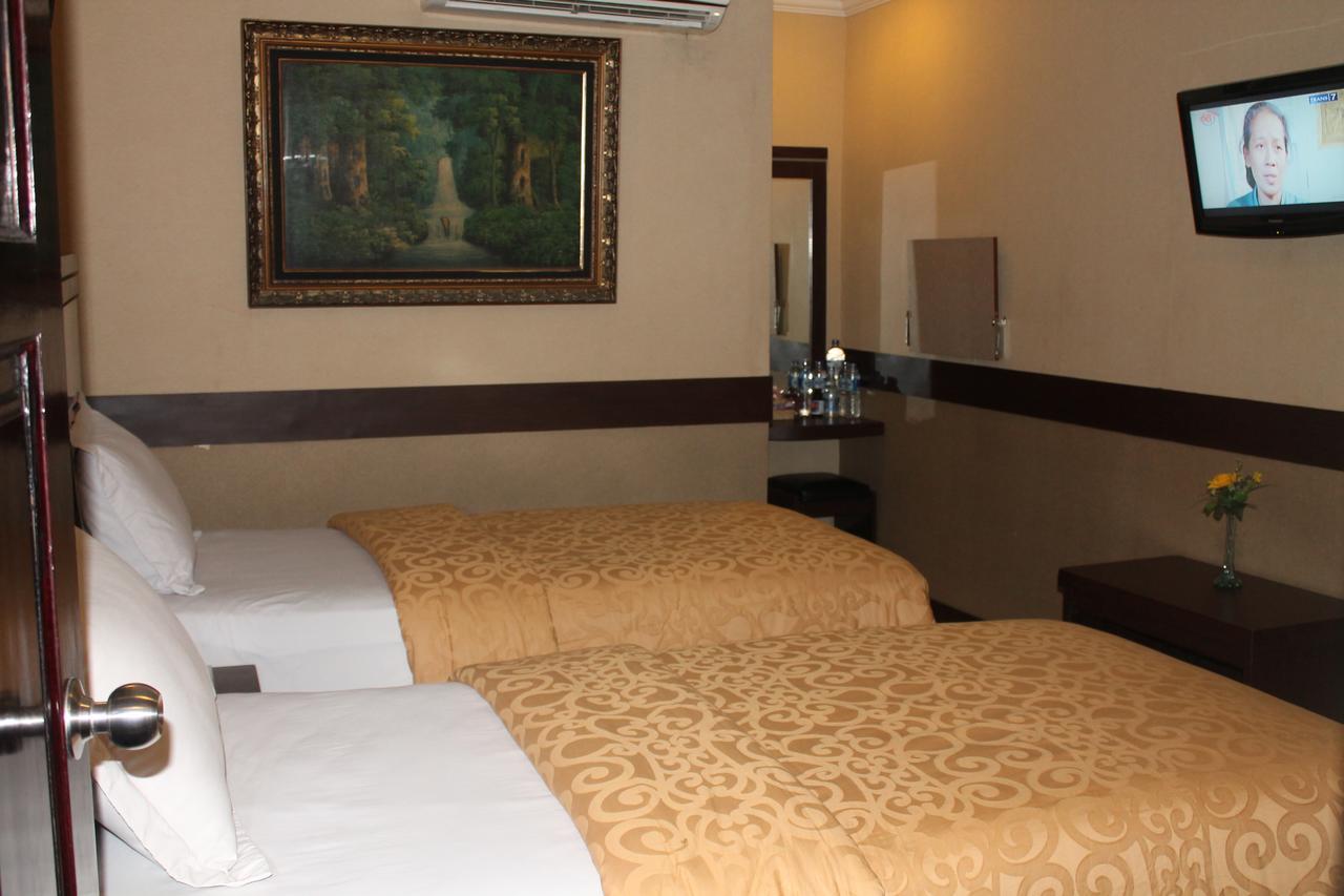 Hotel Menara Lexus Medan Exterior photo